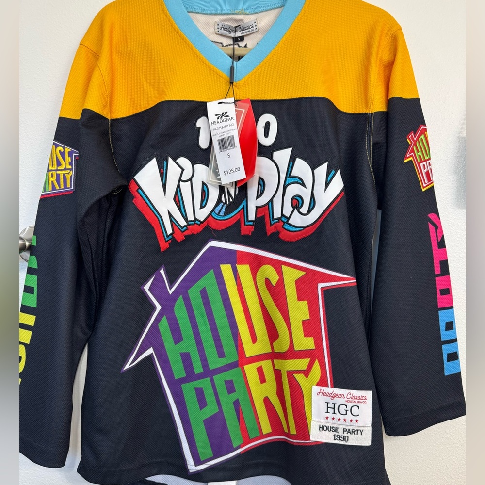 KID 'N' PLAY HOUSE PARTY Headgear Classics Yellow Hockey Jersey 🆕 - Picture 2 of 11